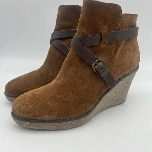 ANDRE ASSOUS Pamie Suede Leather Wedge Booties - Picture 3 of 8